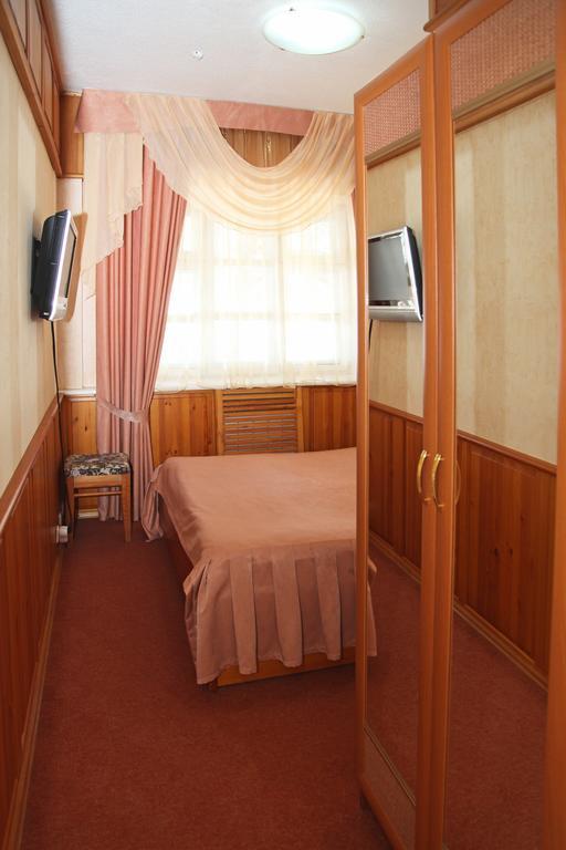 Hotel In Votchina Deda Moroza Velikiy Ustyug Room photo